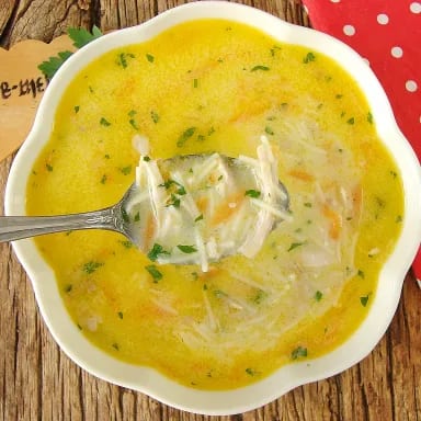 شوربة الدجاج